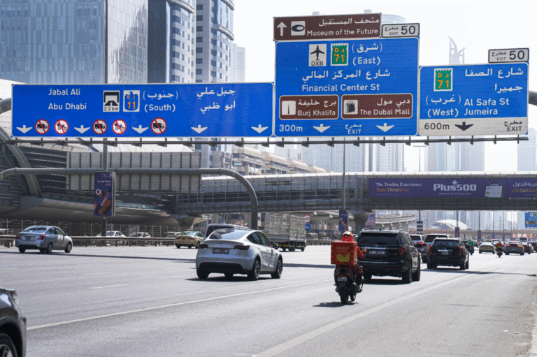RTA and Dubai Police Ban Delivery Bikes From High-Speed Lanes