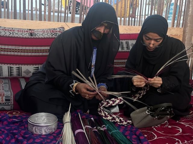 الاحتفاء بإسهامات المرأة الإماراتية في صون الحرف التقليدية – معهد الشارقة للتراث