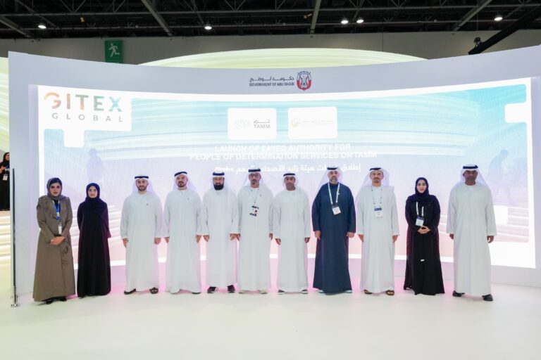 “زايد لأصحاب الهمم” تطلق روبوتا ذكيا بتقنيات الذكاء الإصطناعي