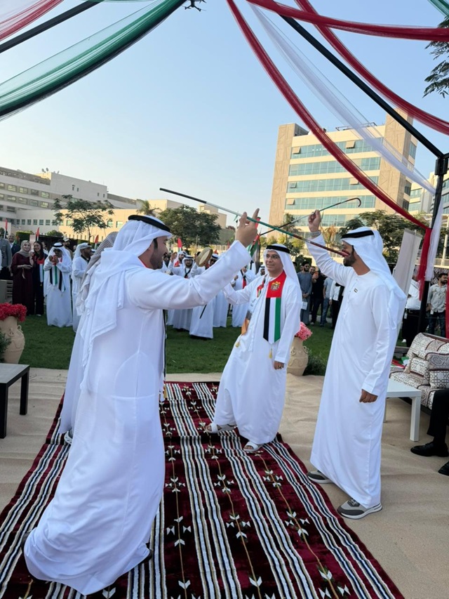 المستشفى السعودي الألماني دبي يحتفل باليوم الوطني الـ54 لدولة الإمارات بفعالية مجتمعية محورها الموظفون