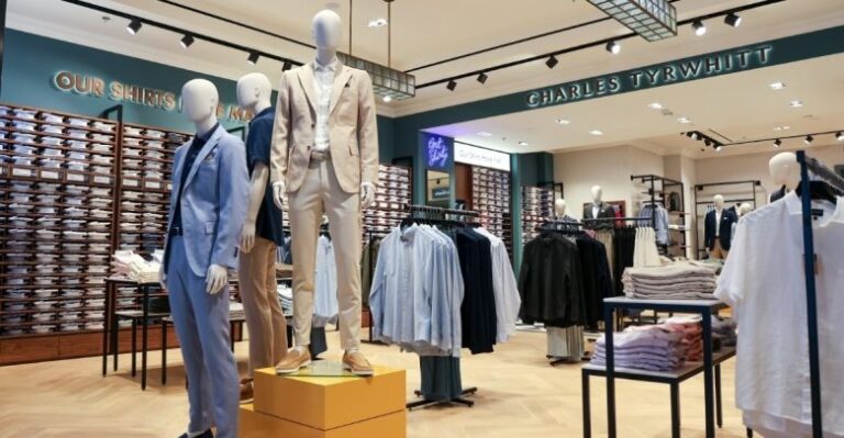 تشارلز تيرويت” العلامة البريطانية العريقة للأزياء الرجالية تفتتح أول بوتيك لها في المنطقة في دبي
