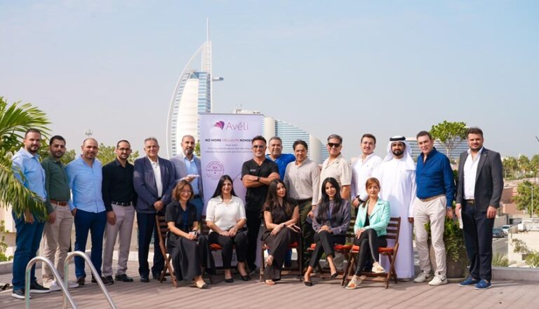مستشفى قُطينة التخصصي يعزّز مكانة دبي مركزًا عالميًا لطب التجميل: استضافة الإطلاق الرسمي لتقنية Avéli® الرائدة لعلاج السيلوليت بقيادة الخبير العالمي الدكتور ألفريدو هويوس