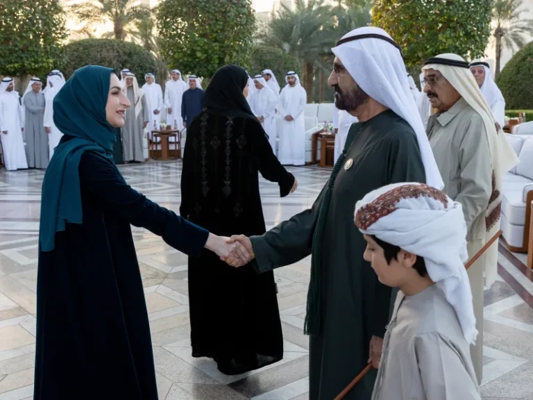 Mohammed bin Rashid meets with business leaders