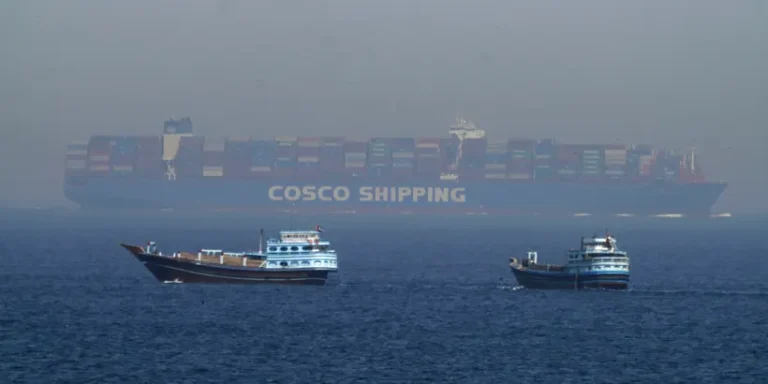 China Suppliers Warn US Prices to Rise Over Hormuz Closure