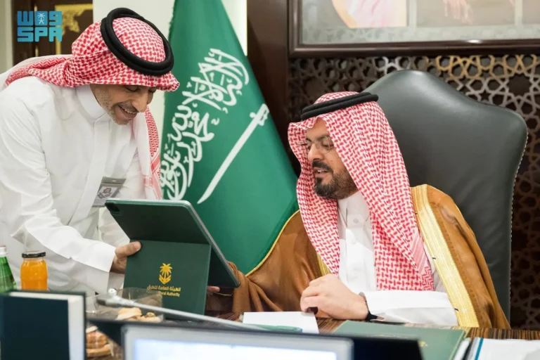 Makkah deputy governor launches 10 road projects