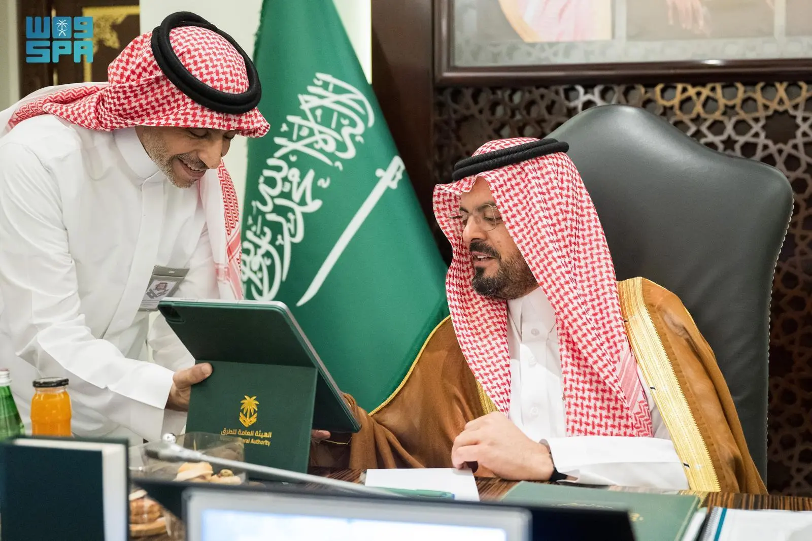 Makkah deputy governor launches 10 road projects