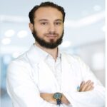 أطباء القلب يحذرون: الطموح المفرط والتوتر المهني يرفعان خطر الجلطات