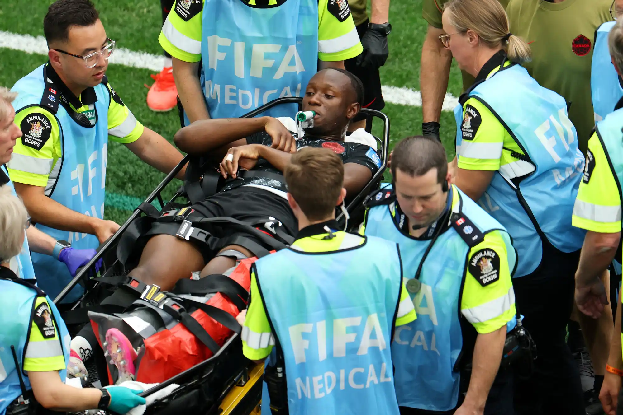 Canada’s Ismaël Koné Leaves World Cup Match on Stretcher