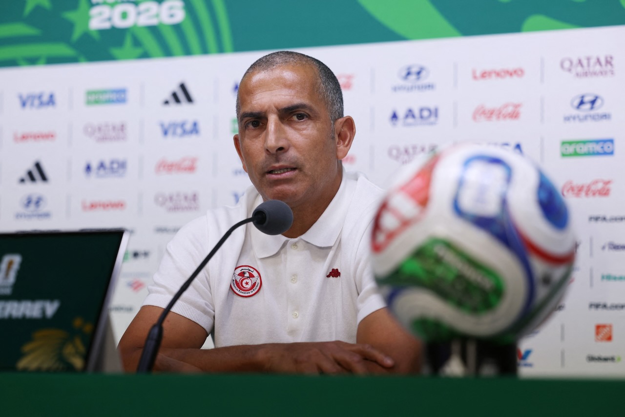 Tunisia replace Lamouchi with Renard after Sweden loss